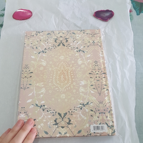 Lovely Brand New High Quality Journal - Picture 6 of 6